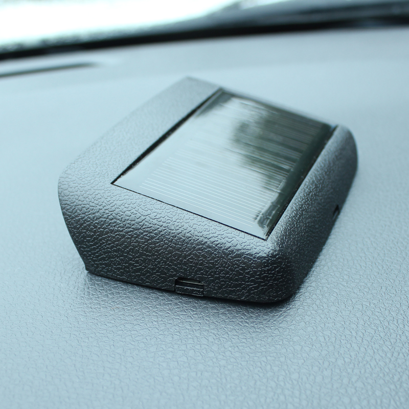 Orologio solare per auto termo - Solar Powered Watch recensione e prezzo